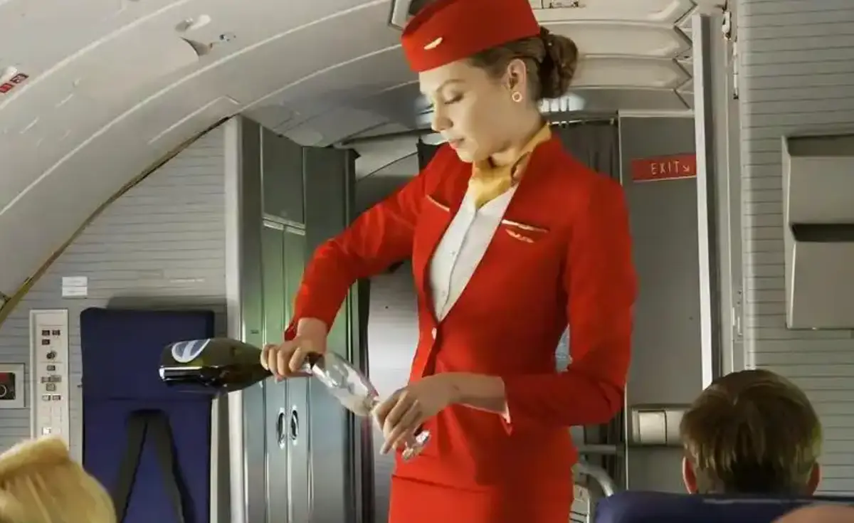《法国空乘4》全集完整版资源下载-高清未删减在线观看-法国空乘4免费播放