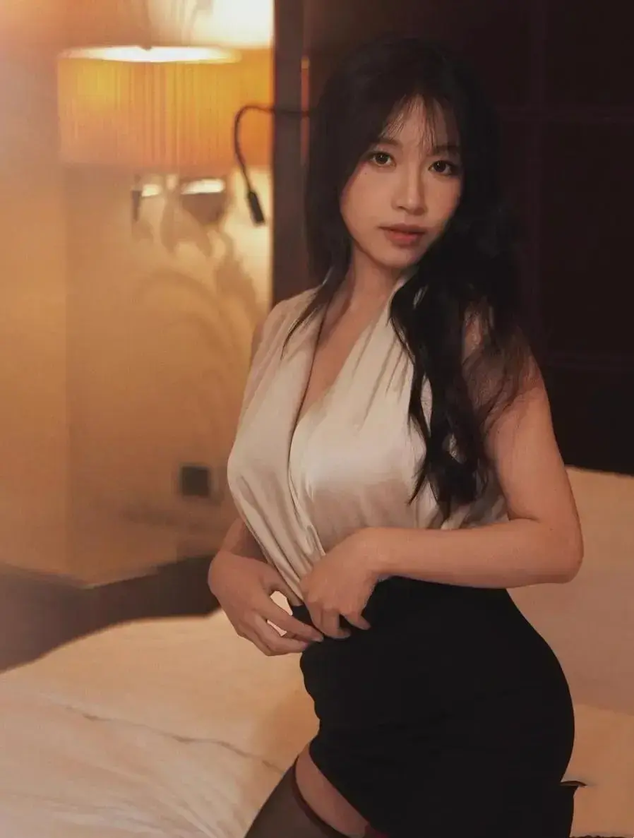 《小凤新婚》全集完整版在线免费放送-小凤新婚高清直链秒播放-无删减无套路无弹窗免费观看