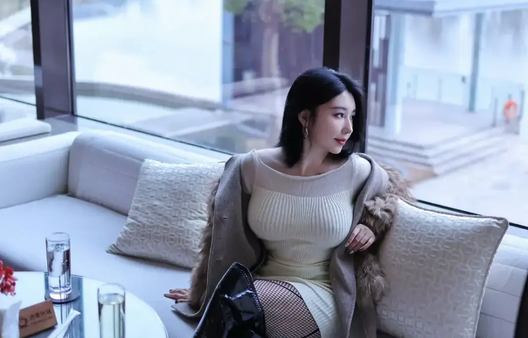 教母三人行Eliy短剧未删减完整版免费观看 - 教母godmom三部曲蓝光典藏全集 - 4K高清原版正片在线播放